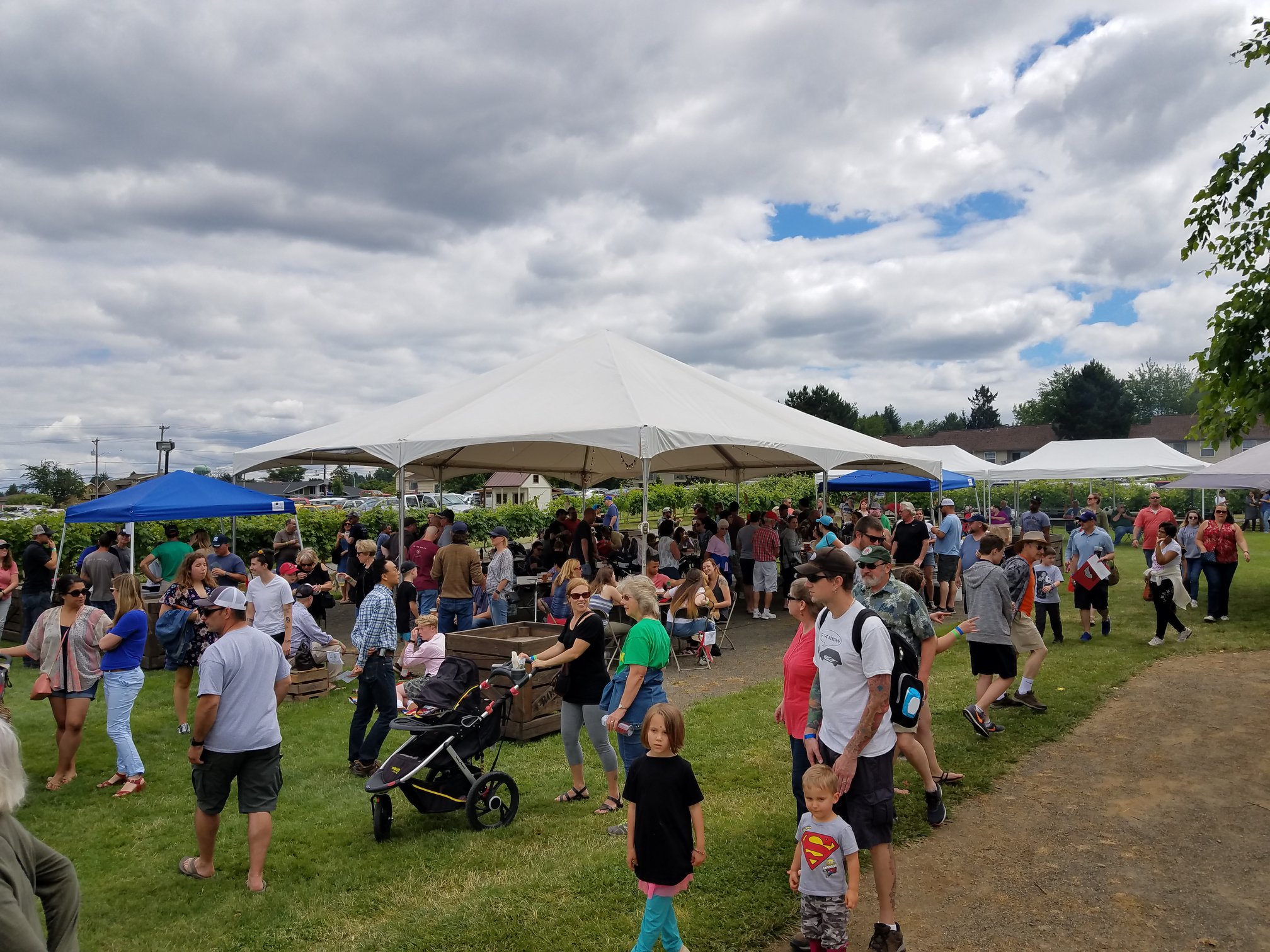 Large crowd of people at taste of parkrose event