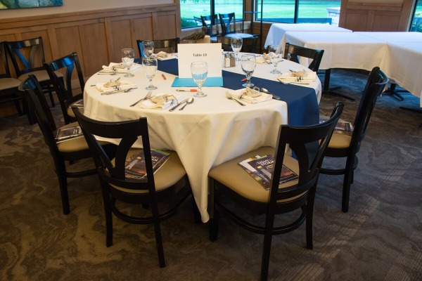 Table setting with blue runner